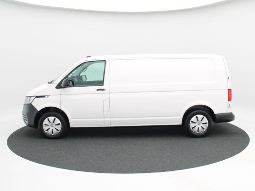 Volkswagen Transporter 2.0 TDi 150 Pk L2H1 | Navigatie | Trekhaak | Parkeersensoren | CarPlay | Airco | Cruise Controle ... ActivLease financial lease