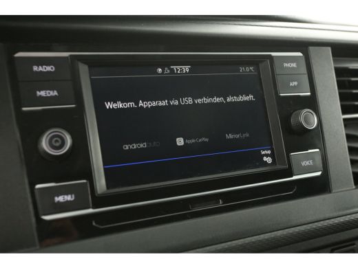 Volkswagen Transporter 2.0 TDI L2H1 | 150PK | Automaat | Airco | Camera | Carplay | Cruise | 3-Zits | Trekhaak | Schuifd... ActivLease financial lease