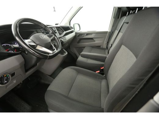 Volkswagen Transporter 2.0 TDI L2H1 | 150PK | Automaat | Airco | Camera | Carplay | Cruise | 3-Zits | Trekhaak | Schuifd... ActivLease financial lease