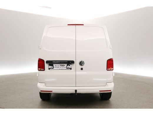 Volkswagen Transporter 2.0 TDI L2H1 | 150PK | Automaat | Airco | Camera | Carplay | Cruise | 3-Zits | Trekhaak | Schuifd... ActivLease financial lease