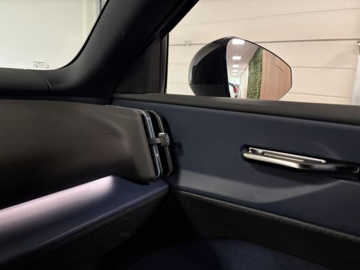 Volvo  EX30 Single Motor Extended Range Plus | Stoel en Stuurwielverwarming | Adaptieve Cruise Control | Harm... ActivLease financial lease