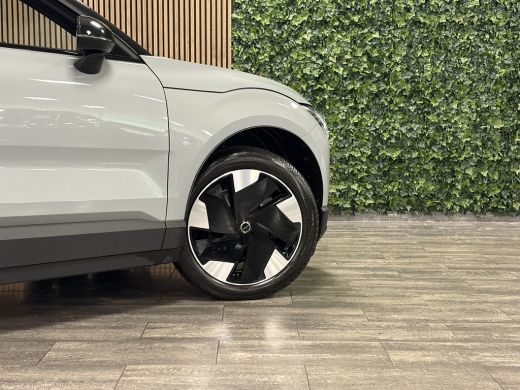 Volvo  EX30 Single Motor Extended Range Plus | Stoel en Stuurwielverwarming | Adaptieve Cruise Control | Harm... ActivLease financial lease