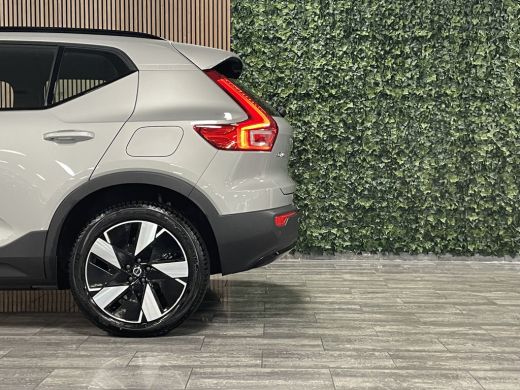 Volvo  EX40 Single Motor Extended Range Plus | Trekhaak | All Season banden | Adaptieve Cruise Control | Stoe... ActivLease financial lease