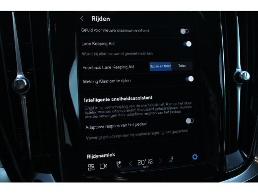 Volvo  V60 2.0 T8 Plug-in hybrid AWD Ultra Dark | Head-Up | Panoramadak | Harman Kardon | Trekhaak | Leder |... ActivLease financial lease