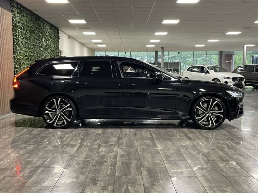 Volvo  V90 B5 Ultimate Dark | Schuifdak | 360° Camera | Head-Up Display | Harman Kardon | Adaptieve Cruise C... ActivLease financial lease