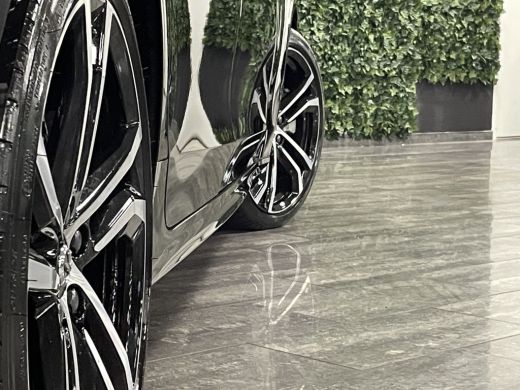 Volvo  V90 B5 Ultimate Dark | Schuifdak | 360° Camera | Head-Up Display | Harman Kardon | Adaptieve Cruise C... ActivLease financial lease