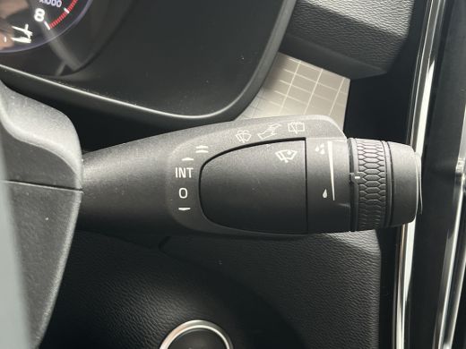 Volvo  XC40 2.0 T4 Momentum Pro | Pilot Assist | Camera | CarPlay | BLIS | ActivLease financial lease