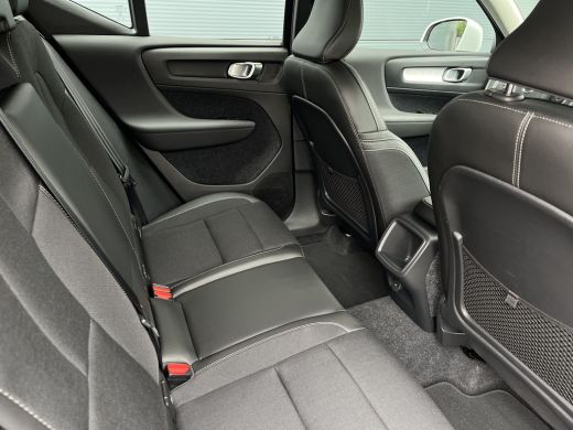 Volvo  XC40 2.0 T4 Momentum Pro | Pilot Assist | Camera | CarPlay | BLIS | ActivLease financial lease