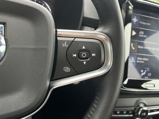 Volvo  XC40 2.0 T4 Momentum Pro | Pilot Assist | Camera | CarPlay | BLIS | ActivLease financial lease