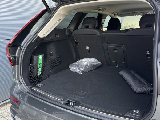 Volvo  XC60 2.0 T6 Plug-in hybrid AWD Plus Bright | MY26 | Forest Lake | Trekhaak | Rondomzicht camera | Lede... ActivLease financial lease