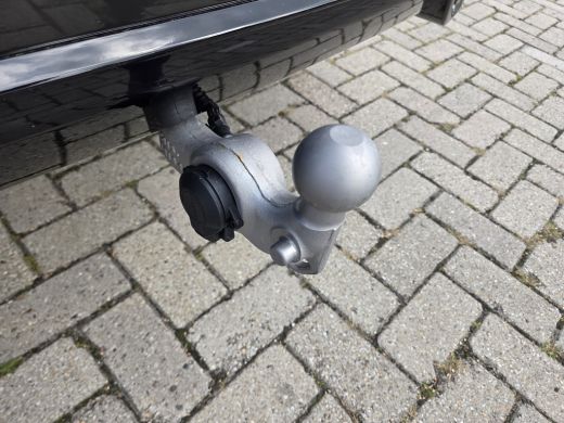 Volvo  XC60 T6 Plus Dark | Panoramadak | Trekhaak | Stoel/Stuur Verwarming | ActivLease financial lease