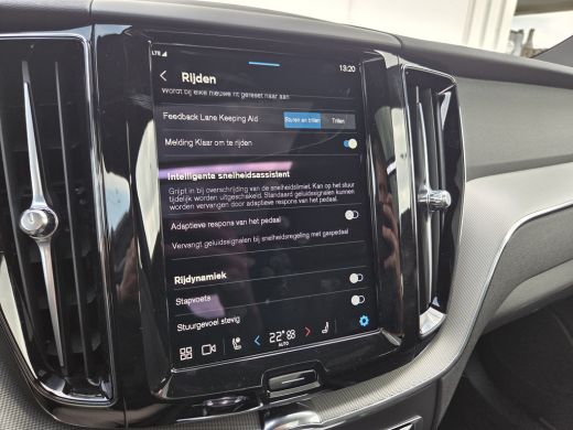 Volvo  XC60 T6 Plus Dark | Panoramadak | Trekhaak | Stoel/Stuur Verwarming | ActivLease financial lease