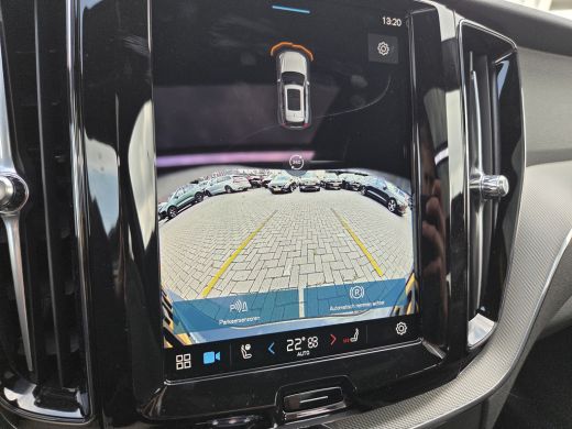 Volvo  XC60 T6 Plus Dark | Panoramadak | Trekhaak | Stoel/Stuur Verwarming | ActivLease financial lease