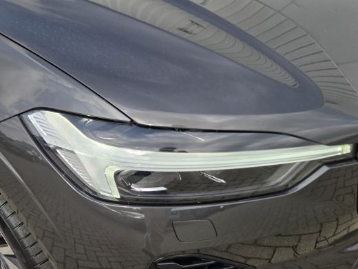 Volvo  XC60 T6 Plus Dark | Panoramadak | Trekhaak | Stoel/Stuur Verwarming | ActivLease financial lease