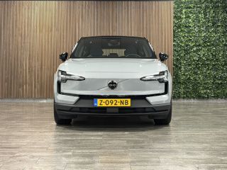 Volvo  EX30 Single Motor Extended Range Plus | Stoel en Stuurwielverwarming | Adaptieve Cruise Control | Harm...