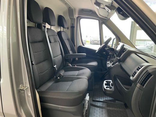 Citroën Jumper 2.2 BlueHDi 140pk Automaat L2H2 3.5t | Achteruitrijcamera | Airco (automatisch) | Apple Carplay/A... ActivLease financial lease