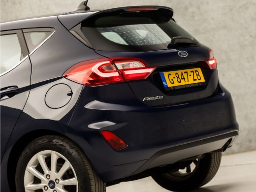 Ford Fiesta 1.0 EcoBoost Titanium Sport (APPLE CARPLAY, GROOT NAVI, CLIMATE, SPORTSTOELEN, LED KOPLAMPEN, LM ... ActivLease financial lease