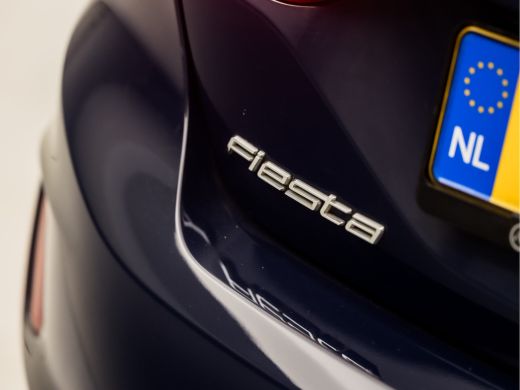 Ford Fiesta 1.0 EcoBoost Titanium Sport (APPLE CARPLAY, GROOT NAVI, CLIMATE, SPORTSTOELEN, LED KOPLAMPEN, LM ... ActivLease financial lease