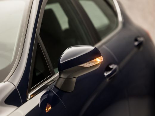 Ford Fiesta 1.0 EcoBoost Titanium Sport (APPLE CARPLAY, GROOT NAVI, CLIMATE, SPORTSTOELEN, LED KOPLAMPEN, LM ... ActivLease financial lease