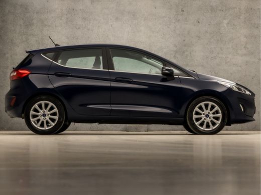Ford Fiesta 1.0 EcoBoost Titanium Sport (APPLE CARPLAY, GROOT NAVI, CLIMATE, SPORTSTOELEN, LED KOPLAMPEN, LM ... ActivLease financial lease