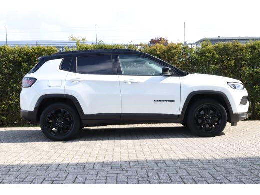 Jeep Compass 4xe 240 Plug-in Hybrid Electric Upland | Adaptieve Cruise | Stoel + Stuurverwarming | Camera | Ke... ActivLease financial lease