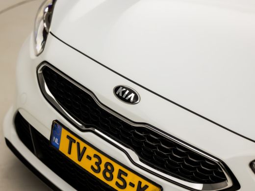 Kia Ceed 1.0 T-GDi DynamicLine (APPLE CARPLAY, GROOT NAVI, CLIMATE, GETINT GLAS, CAMERA, SPORTSTOELEN, LAN... ActivLease financial lease