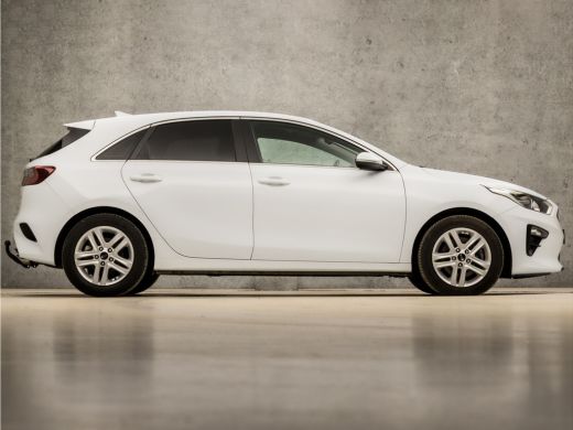 Kia Ceed 1.0 T-GDi DynamicLine (APPLE CARPLAY, GROOT NAVI, CLIMATE, GETINT GLAS, CAMERA, SPORTSTOELEN, LAN... ActivLease financial lease