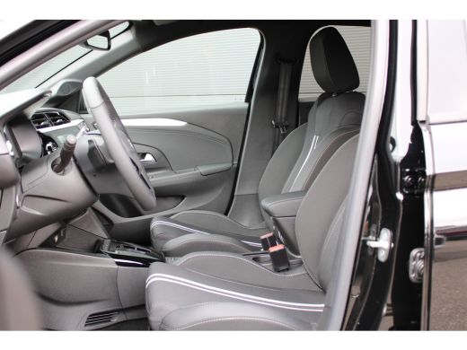 Opel Corsa GS | Achteruitrijcamera 180° | Dode hoek waarschuwing | Draadloze Apple Carplay en Android Auto ActivLease financial lease