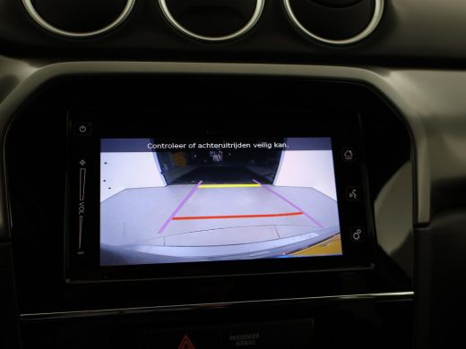 Suzuki Vitara 1.0 BOOSTERJET SELECT TWO-TONE + CAMERA | APPLE CARPLAY | DAB | STOELVERWARMING ActivLease financial lease
