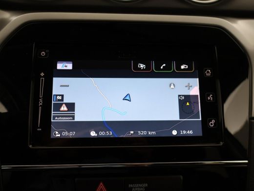 Suzuki Vitara 1.0 BOOSTERJET SELECT TWO-TONE + CAMERA | APPLE CARPLAY | DAB | STOELVERWARMING ActivLease financial lease