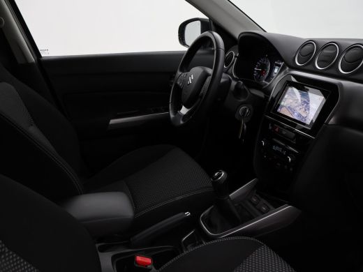 Suzuki Vitara 1.0 BOOSTERJET SELECT TWO-TONE + CAMERA | APPLE CARPLAY | DAB | STOELVERWARMING ActivLease financial lease