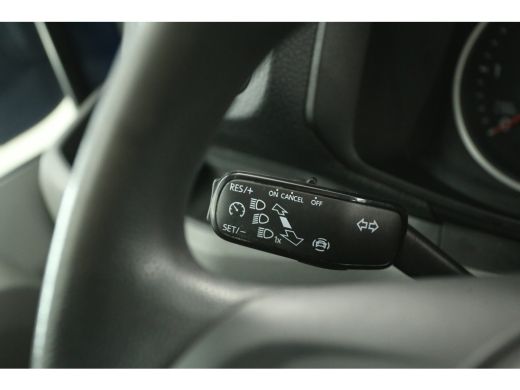 Volkswagen Crafter 35 2.0 TDI L3H3 141PK 4Motion | 3000KG Trekgew. | Trekh. | 3-Zits | Airco | Cruise | Parkeersens... ActivLease financial lease