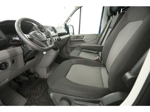Volkswagen Crafter 35 2.0 TDI L3H3 141PK 4Motion | 3000KG Trekgew. | Trekh. | 3-Zits | Airco | Cruise | Parkeersens... ActivLease financial lease