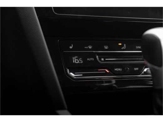 Volkswagen Passat Variant 1.4 TSI PHEV GTE Business | Achteruitrijcamera | Comfortstoel(en) | Cruise control adaptief ActivLease financial lease