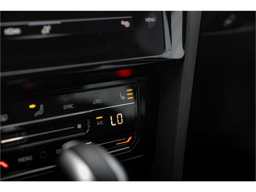 Volkswagen Passat Variant 1.4 TSI PHEV GTE Business | Achteruitrijcamera | Comfortstoel(en) | Cruise control adaptief ActivLease financial lease