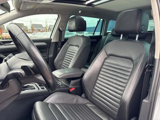 Volkswagen Passat Variant 1.4 TSI PHEV GTE | Pano Dak | Leder | Trekhaak | 218 pk | SOH 92% | ActivLease financial lease