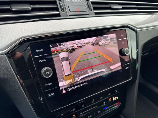 Volkswagen Passat Variant 1.4 TSI PHEV GTE | Pano Dak | Leder | Trekhaak | 218 pk | SOH 92% | ActivLease financial lease