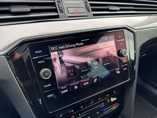 Volkswagen Passat Variant 1.4 TSI PHEV GTE | Pano Dak | Leder | Trekhaak | 218 pk | SOH 92% | ActivLease financial lease