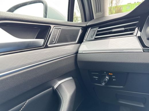 Volkswagen Passat Variant 1.4 TSI PHEV GTE | Pano Dak | Leder | Trekhaak | 218 pk | SOH 92% | ActivLease financial lease