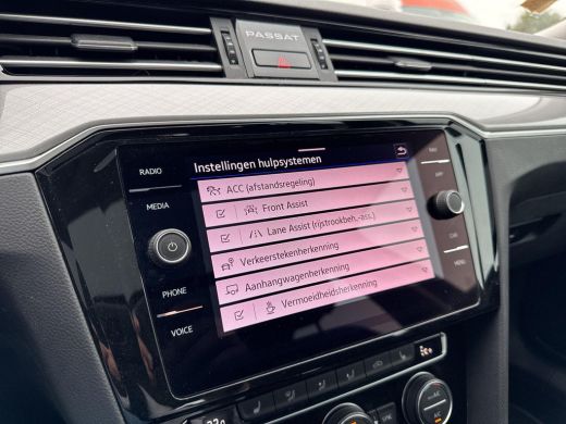 Volkswagen Passat Variant 1.4 TSI PHEV GTE | Pano | Trekhaak | A-Camera | ActivLease financial lease