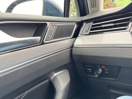 Volkswagen Passat Variant 1.4 TSI PHEV GTE | Pano | Trekhaak | A-Camera | ActivLease financial lease