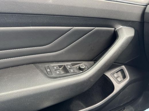 Volkswagen Passat Variant 1.4 TSI PHEV GTE | Pano | Trekhaak | A-Camera | ActivLease financial lease