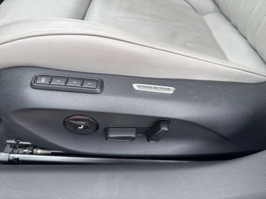 Volkswagen Passat Variant 1.5 eHybrid Elegance | Trekhaak | Leder | 18 inch | 150 pk | Automaat | ActivLease financial lease