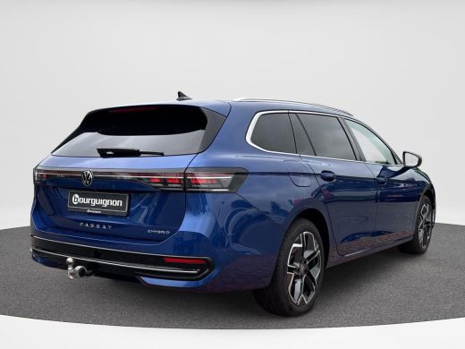 Volkswagen Passat Variant 1.5 eHybrid Elegance | Trekhaak | Leder | 18 inch | 150 pk | Automaat | ActivLease financial lease