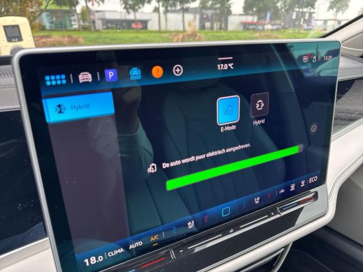 Volkswagen Passat Variant 1.5 eHybrid Elegance | Trekhaak | Leder | 18 inch | 150 pk | Automaat | ActivLease financial lease