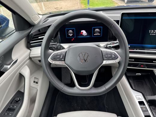 Volkswagen Passat Variant 1.5 eHybrid Elegance | Trekhaak | Leder | 18 inch | 150 pk | Automaat | ActivLease financial lease