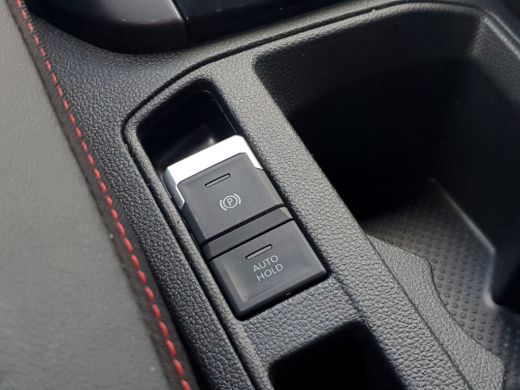 Volkswagen T-Roc 1.5 TSI Automaat R-Line | Virtual Cockpit | Climate Control | Navigatie ActivLease financial lease