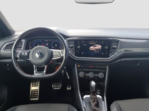 Volkswagen T-Roc 1.5 TSI Automaat R-Line | Virtual Cockpit | Climate Control | Navigatie ActivLease financial lease