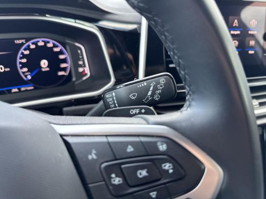 Volkswagen T-Roc 1.5 TSI R-Line | A-Camera | Keyless | LED | 150Pk  | App Connect | ActivLease financial lease