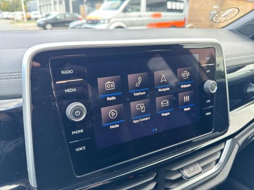 Volkswagen T-Roc 1.5 TSI R-Line | A-Camera | Keyless | LED | 150Pk  | App Connect | ActivLease financial lease